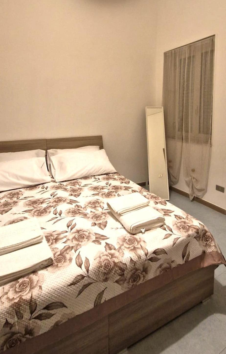 נאפולי A Casa Di Tilla מראה חיצוני תמונה