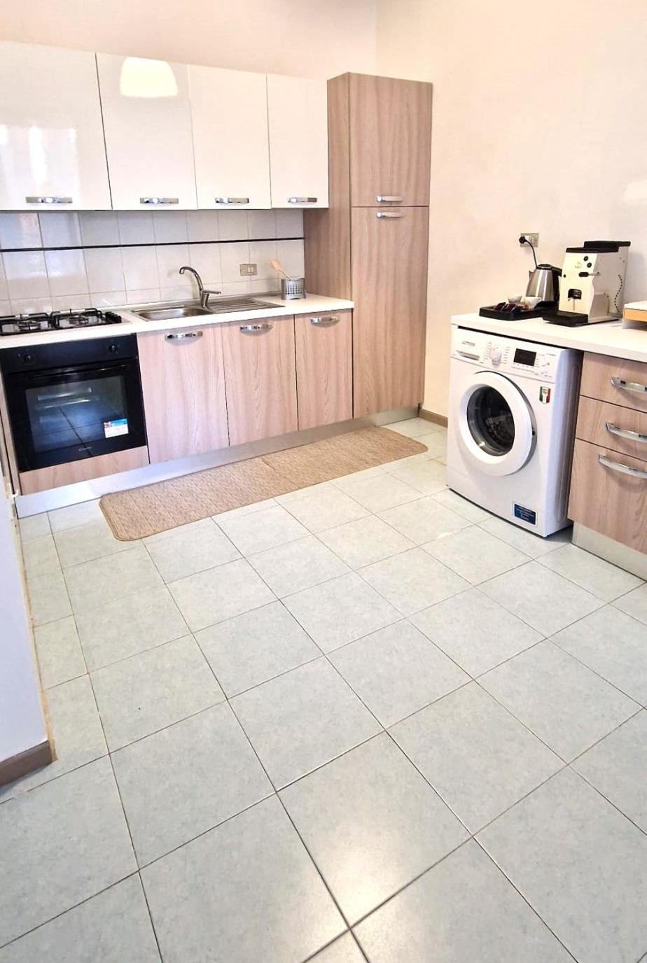נאפולי A Casa Di Tilla מראה חיצוני תמונה